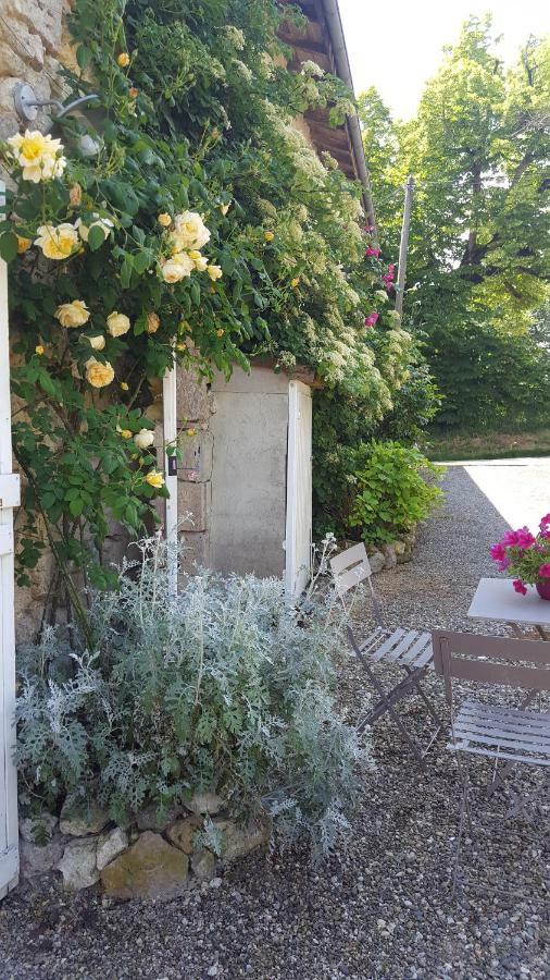 Au Calme Chez L'Habitant Foulayronnes Εξωτερικό φωτογραφία